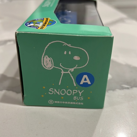 Snoopy Bus Hand Made Cold Cast Model Car - Picture 3 of 9